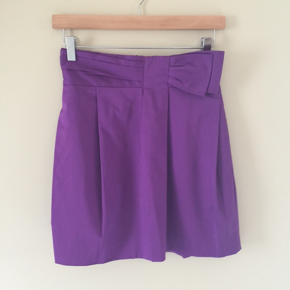 BCBG Bow Pleated Miniskirt
